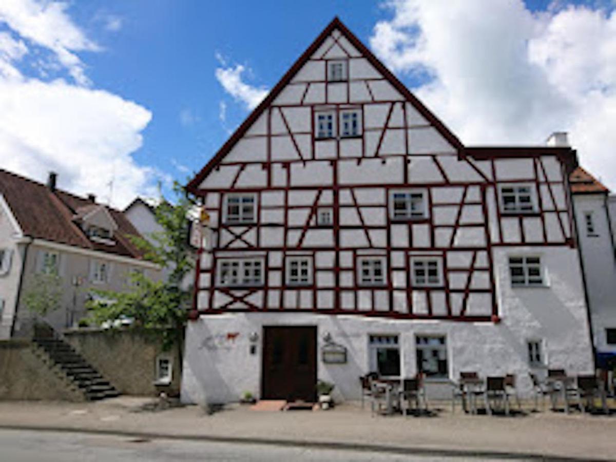 劳普海姆 Schildwirtschaft Zum Rothen Ochsen酒店 外观 照片